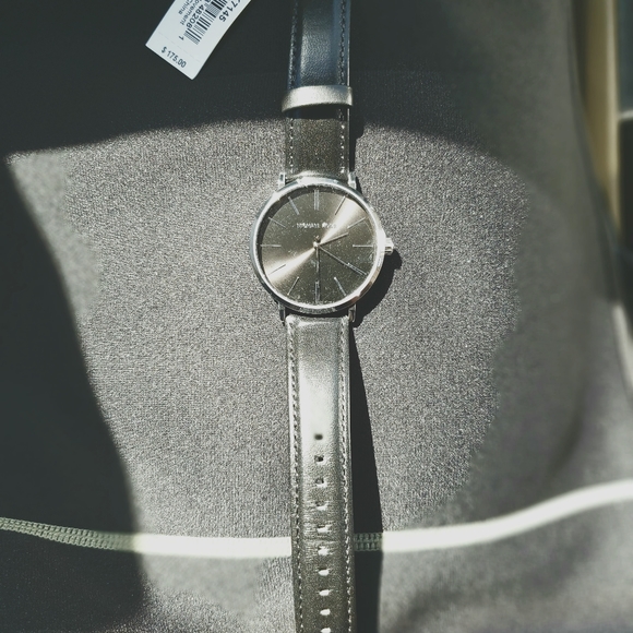 Michael Kors Men's Watch - Picture 2 of 3